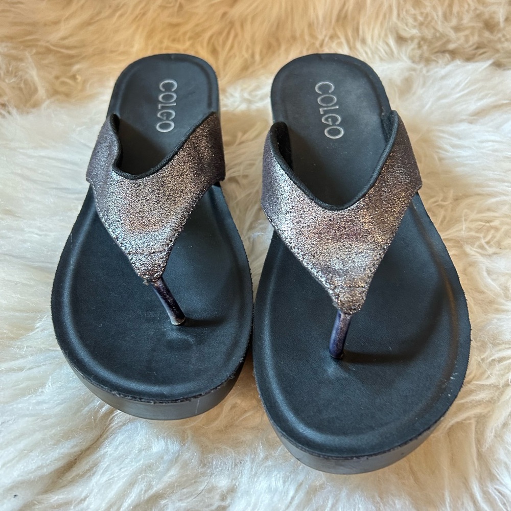 Issac Mizrahi flats. Scalloped front. Size 6.5M. Brand new.